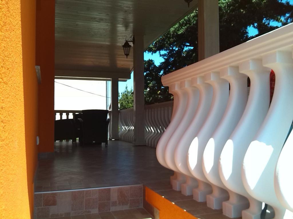 Apartments Batarilo กอร์นยิ คาริน ห้อง รูปภาพ