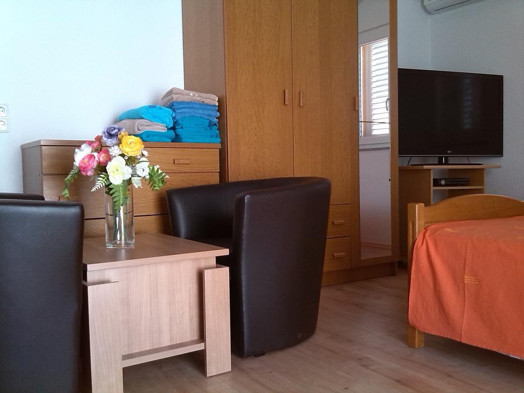 Apartments Batarilo กอร์นยิ คาริน ห้อง รูปภาพ