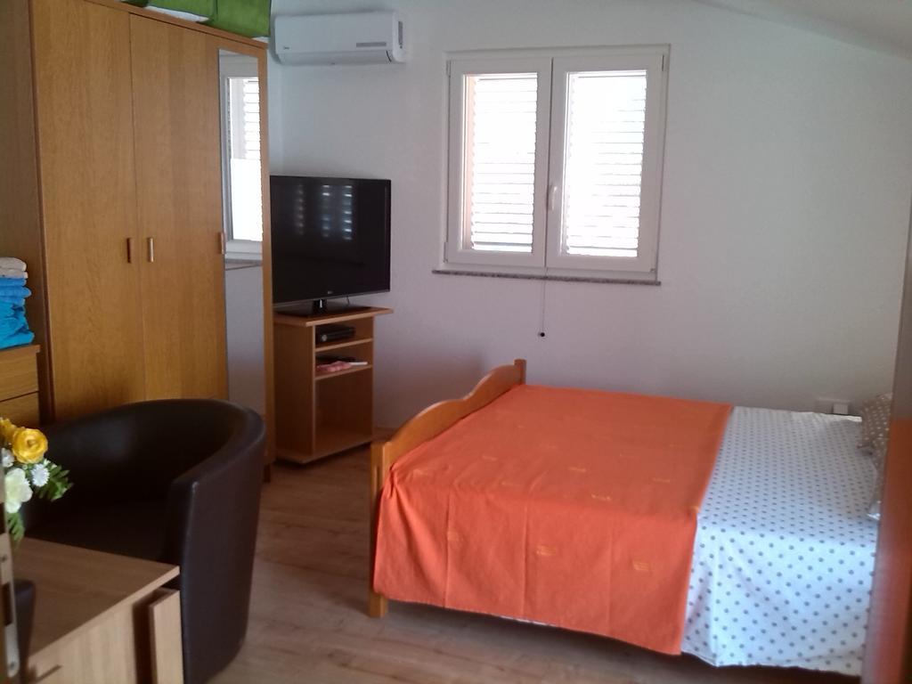 Apartments Batarilo กอร์นยิ คาริน ห้อง รูปภาพ